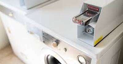 24/7 COIN LAUNDROMAT + COIN CAR WASH + 4 X 1 BDRM APT + DOG WASH