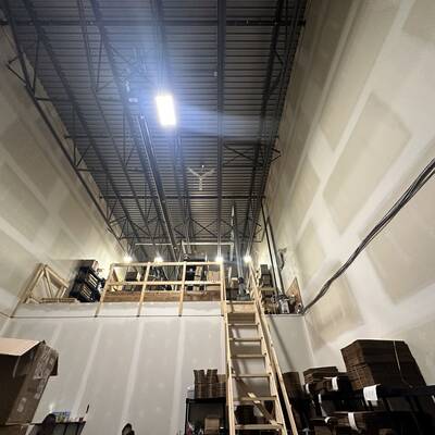 Commercial Property for lease in Surrey (110-19181 34A Ave)