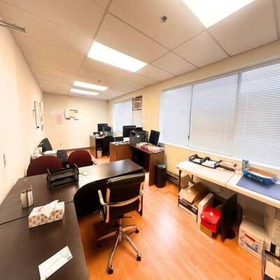 Richmond Dungeness Crab Wholesale Business for Sale!（8-12800 Bathgate Way）