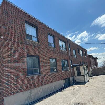 12-UNIT APARTMENT IN PRIME ORILLIA LOCATION FOR SALE