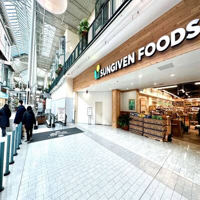 Vancouver sushi restaurant for sale!（33-555 W 12TH Ave）