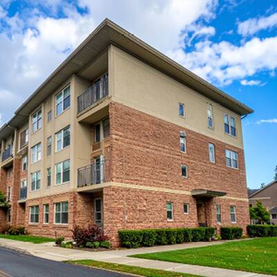 STUDENT HOUSING FOR SALE IN TORONTO - 5% CR - 11.2 mil