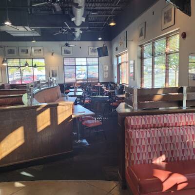 Cambridge North - Boston Pizza   Just reduced from 1.1M to $895K