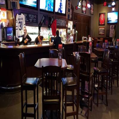 Cambridge North - Boston Pizza   Just reduced from 1.1M to $895K