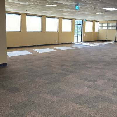 Multi-Use Commercial Building FOR LEASE in Belleville - 12,450 sqft