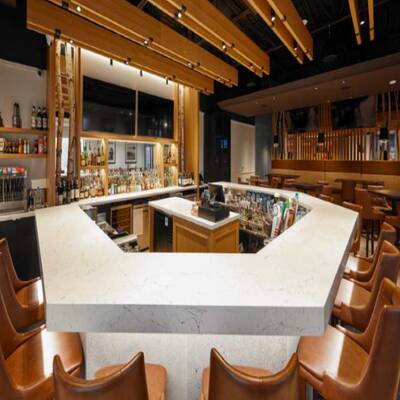 90 Mins W of Hamilton - Turtle Jacks