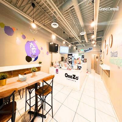 742 sqft Bubble tea shop in a prime location on Broadway(608 West Broadway, Vancouver, BC, Canada)