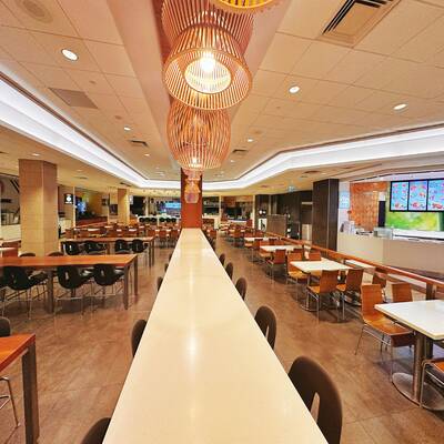 Well-Established Jugo Juice located inside CF Pacific Centre（FC3 701 W GEORGIA STREET）