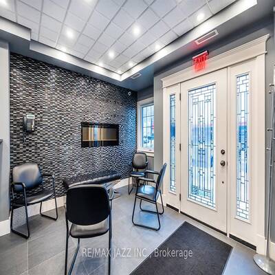 Prestigious Oshawa Office Building