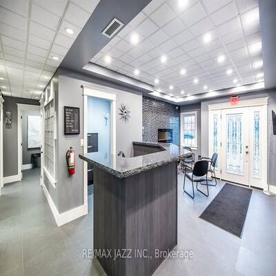 Prestigious Oshawa Office Building