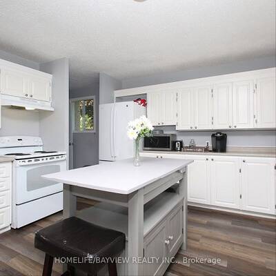 2nd Floor Apartment For Lease in Kawartha Lakes
