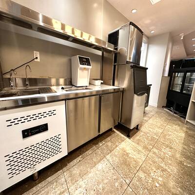 Richmond Well-Established Dessert and Bakery Assets for Sale(115 6533 BUSWELL STREET)