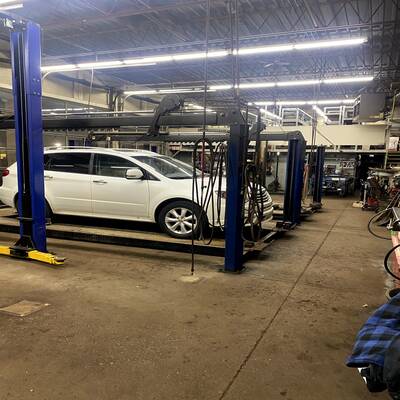 Established Speedy Auto Service in Whitby