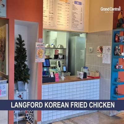 Well-established Korean Fried Chicken Restaurant （103-2455 Millstream Rd., Langford）