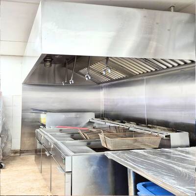 Well-established Korean Fried Chicken Restaurant （103-2455 Millstream Rd., Langford）