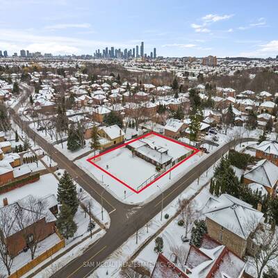 Opportunity to Build Lot Area of 3,690.95 sq ft, Mississauga