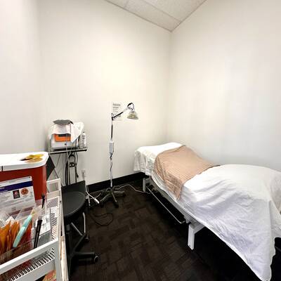 Well-established Rehabilitation center  For Sale（2138-13353 Commerce Parkway, Richmond）