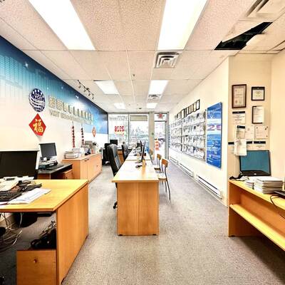 Vancouver Retail Strata Unit For Lease（7938 GRANVILLE STREET）