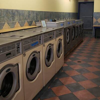 UNATTENDED COIN LAUNDROMAT FOR SALE IN TORONTO
