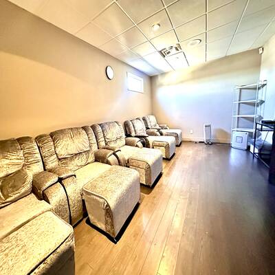 Spa and massage business located in the heart of Richmond(201 4640 NO.3 ROAD)