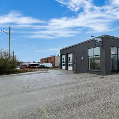 Commercial Property For Lease in Oakville