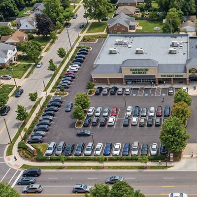 Retail Plaza For Sale Under 6% Cap Under 5.5m Close To GTA