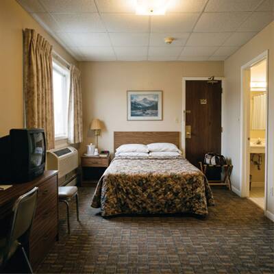 Motel for Sale in Niagara at 8% CAP, Under 5M, Fully Operational and Managed by Onsite Team. AAA Location up from the Falls!