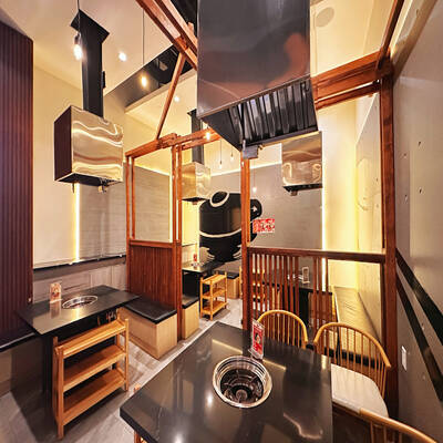 Fully equipped and beautifully maintained 2026 sf Hot Pot & BBQ restaurant （120-8631 Alexandra Road）