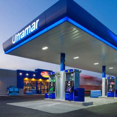 Ultramar Gas Station with Country Style For Sale Near Lindsay