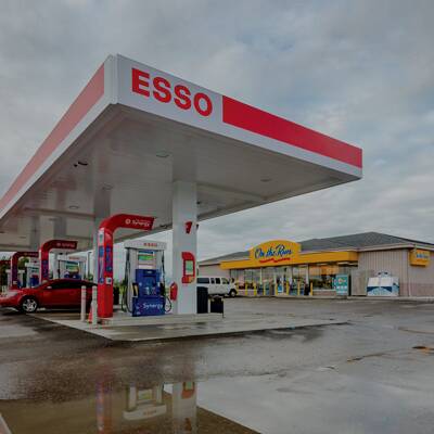 ESSO TIM HORTONS SUBWAY-- CORPORATE LEASE--AAA TENANTS INVESTMENT