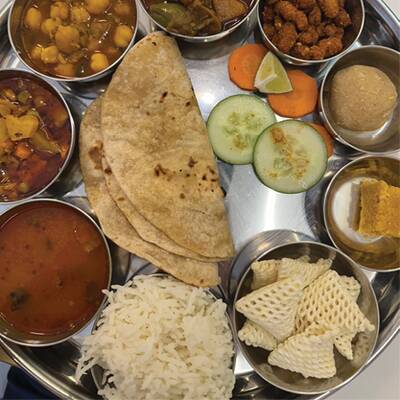 Ideal setup for an Indian / other restaurant options in Etobicoke. Selling as a setup