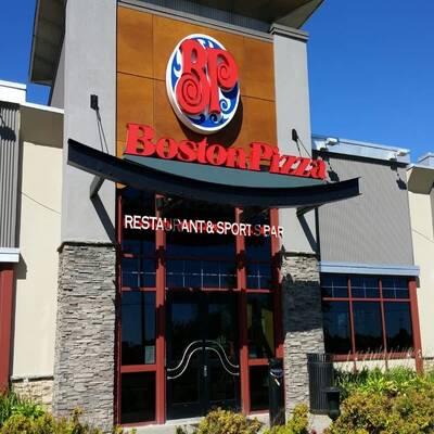 Boston Pizza - Simcoe County - Prime Retail Corridor!